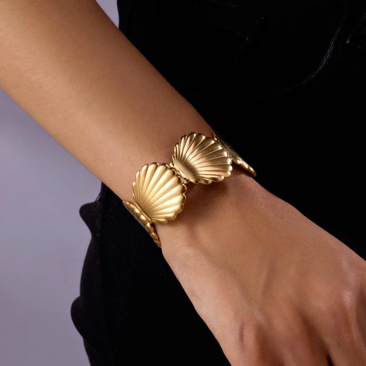 Exaggerated Metal Shell Starfish Flower Bangles Bracelets For Women Men Stainless Steel Fish Bow Heart Open Cuff Bangle Jewelry