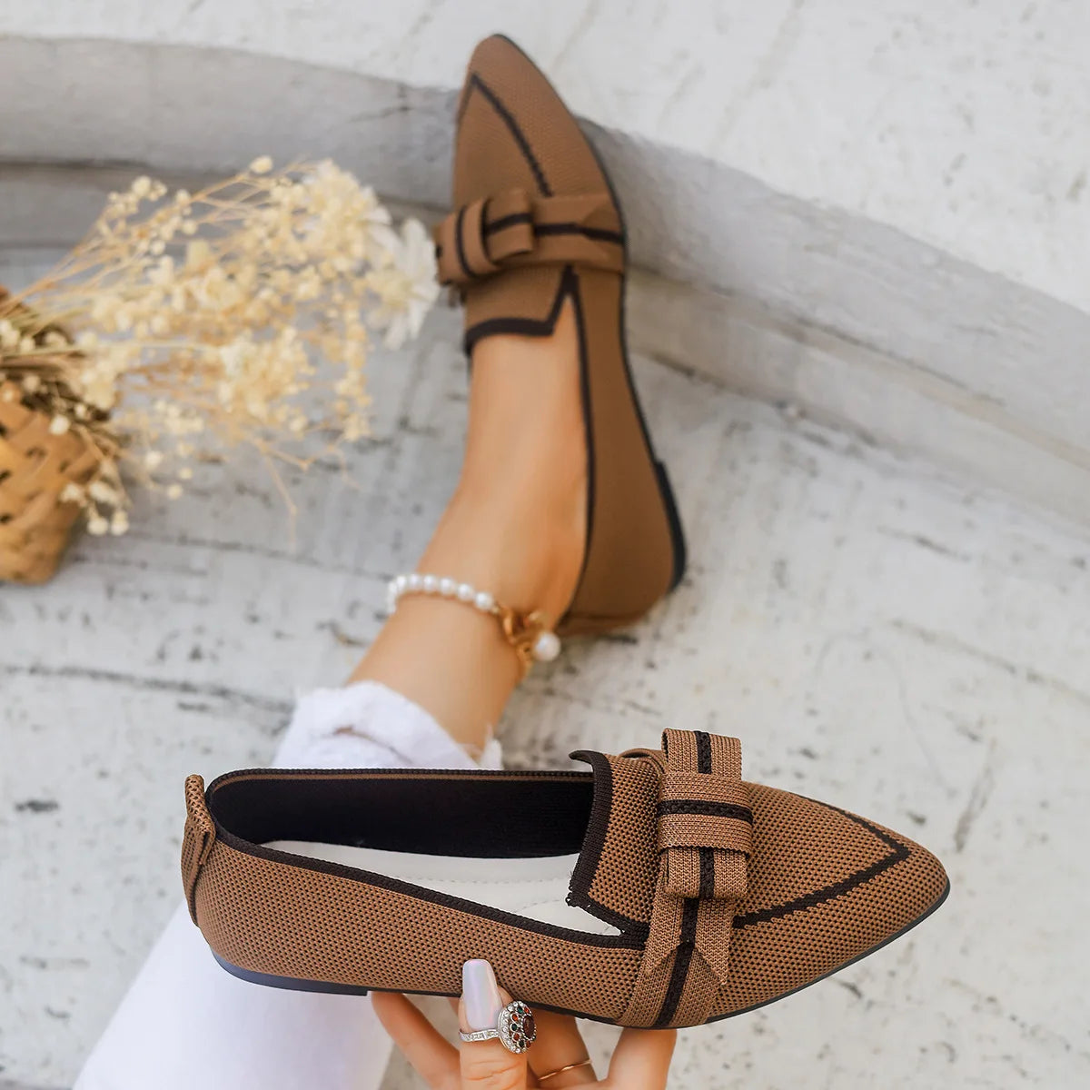 Women Flats 2024 New Knitted Slip Breathable Comfortable Solid Color Shoes Casual Pointed Toe Walking Loafers Sneakers Women