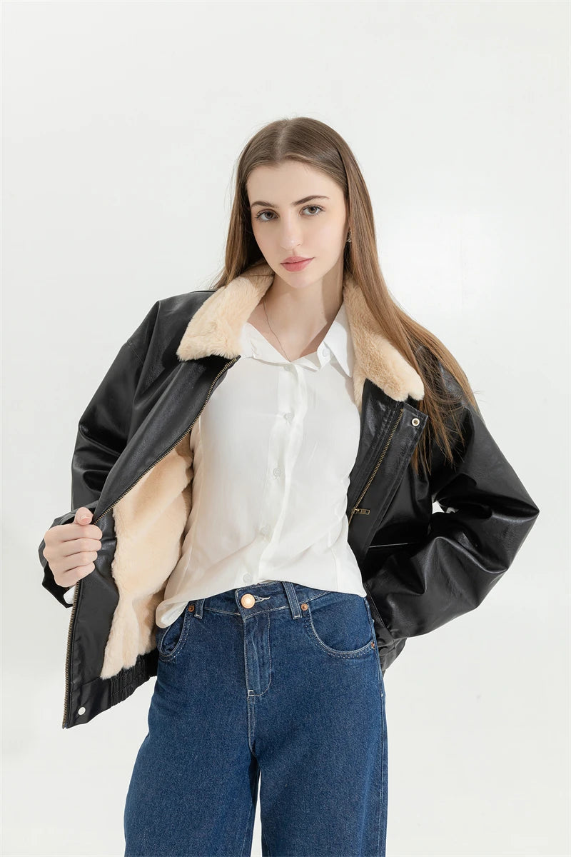 Winter Women's Fur Leather Jacket Long Sleeved Loose Warm Lamb Wool Vintage Thickened Locomotive Lapel Female PU Motorcycle Coat