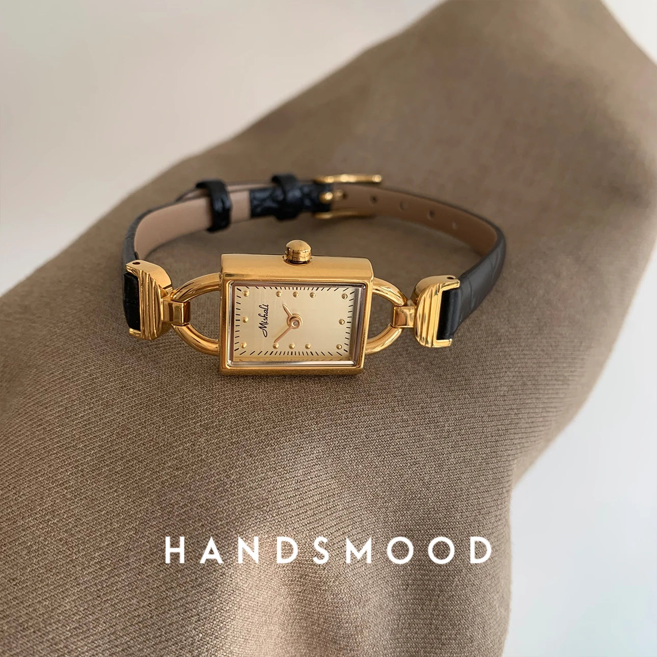 Women's Watches Luxury Fashion Leather Straps Women's Wristwatches High Quality Elegant Woman Watch Luxury Golden Silver Color