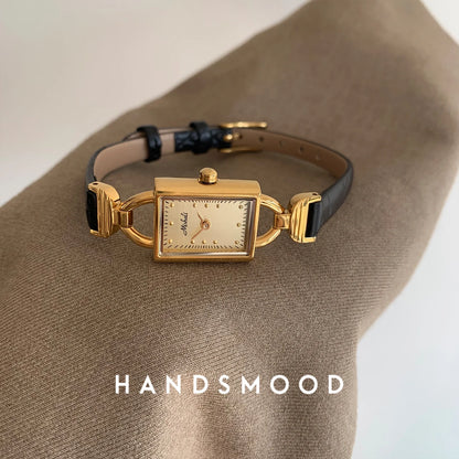 Women's Watches Luxury Fashion Leather Straps Women's Wristwatches High Quality Elegant Woman Watch Luxury Golden Silver Color