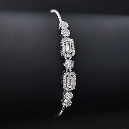 2024 New Arrival Fashion Silver Color Bracelet Bangle for Women Christmas Gift Jewelry Wholesale S026