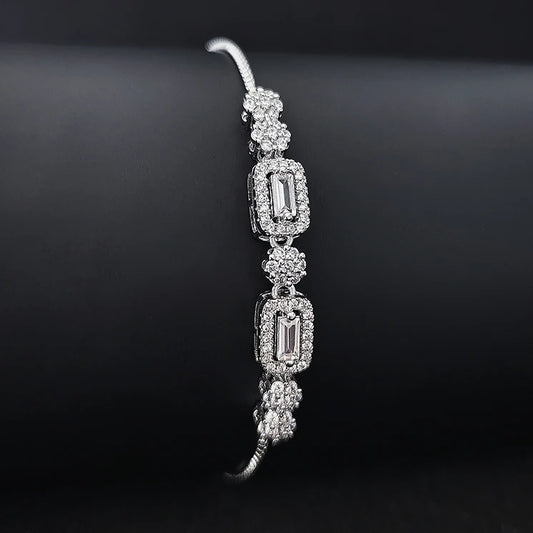 2024 New Arrival Fashion Silver Color Bracelet Bangle for Women Christmas Gift Jewelry Wholesale S026