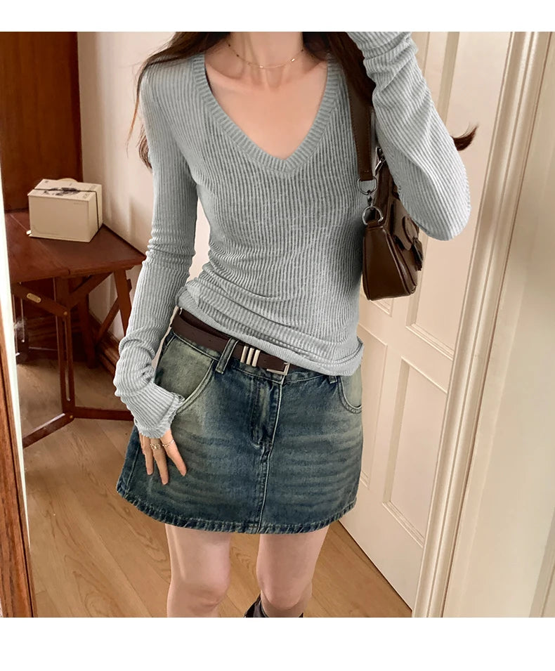 Autumn Sexy Classic V-neck Knitted Female T-shirts New Elastic Fashion Slim Simple Casual Pure Color Long Sleeves Women T-shirts