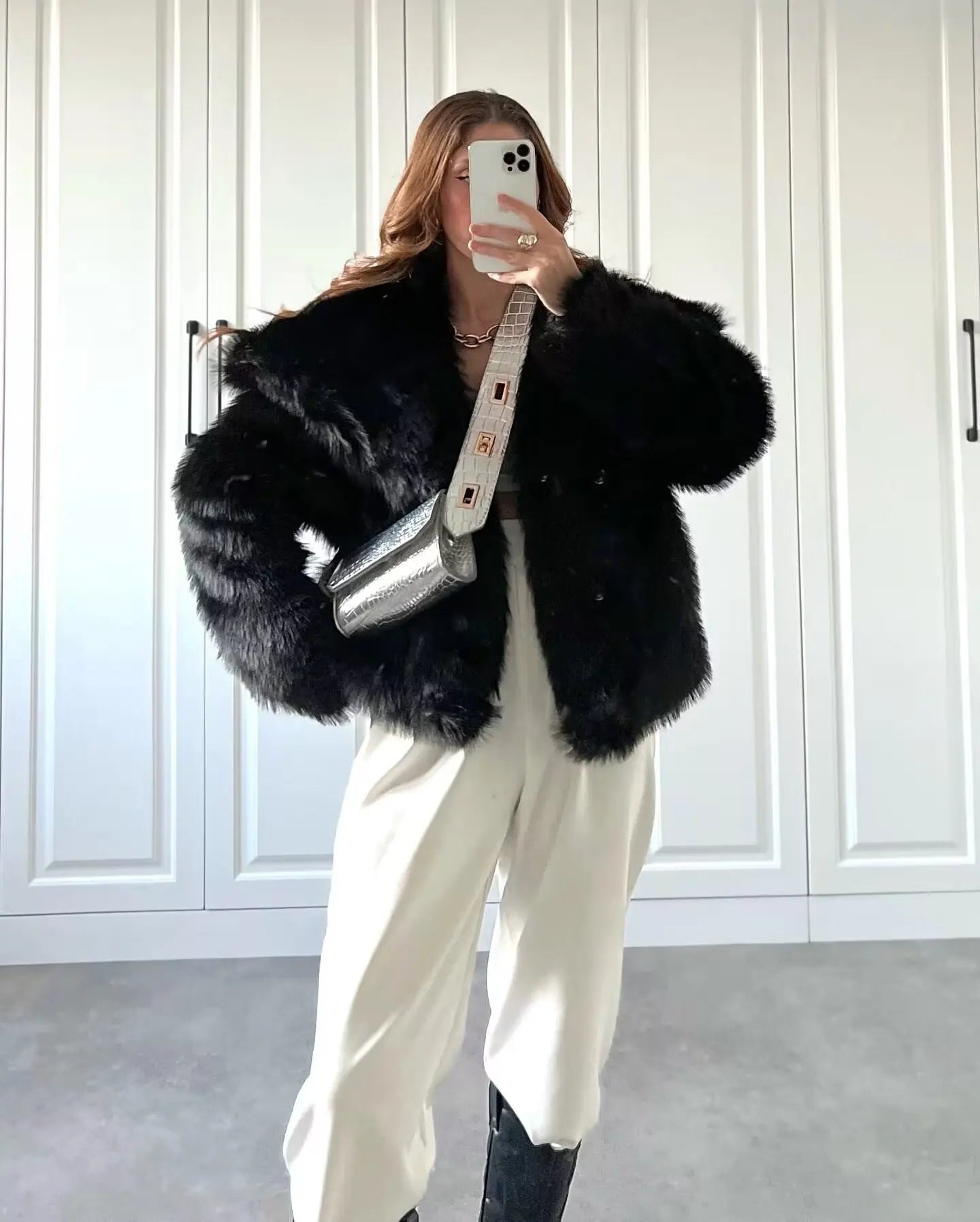 HH Winter Women Elegant Warm Plush Coat Turn-Down Collar Thick Cardigan Coat Female Pocket Long Sleeve Short Outerwear Mujer