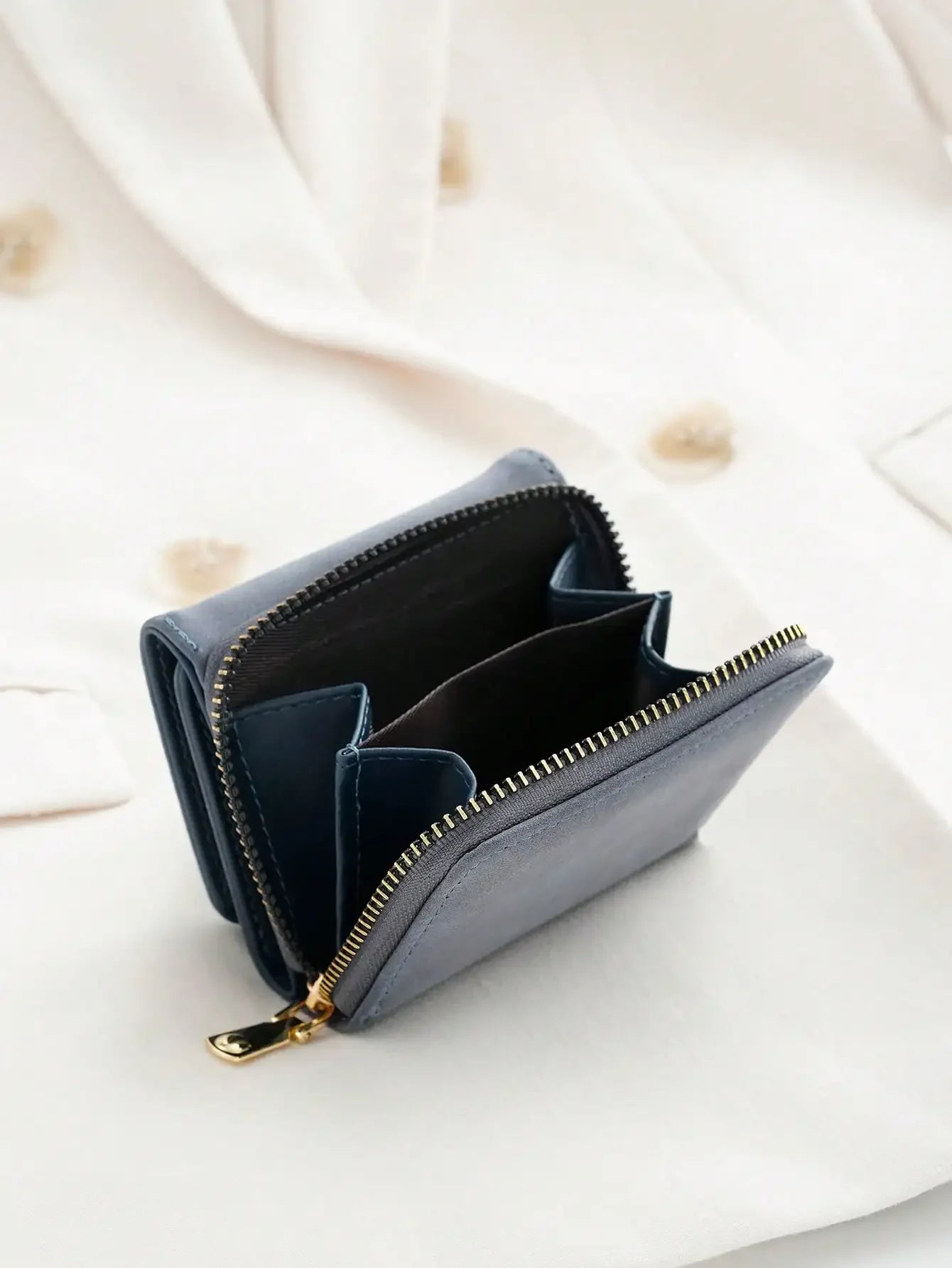 1pc Ladies' Short Wallet Suitable For Work & Business ID Card Credit Card For Christmas Gift For Young Girls Women White-Collar