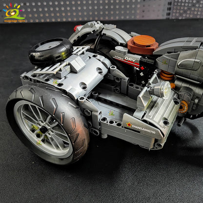 HUIQIBAO 808PCS MOC Technial Motorbike Building Model Blocks City Moto Racer Bricks Toy for Kids Boy Children Adult Car Set