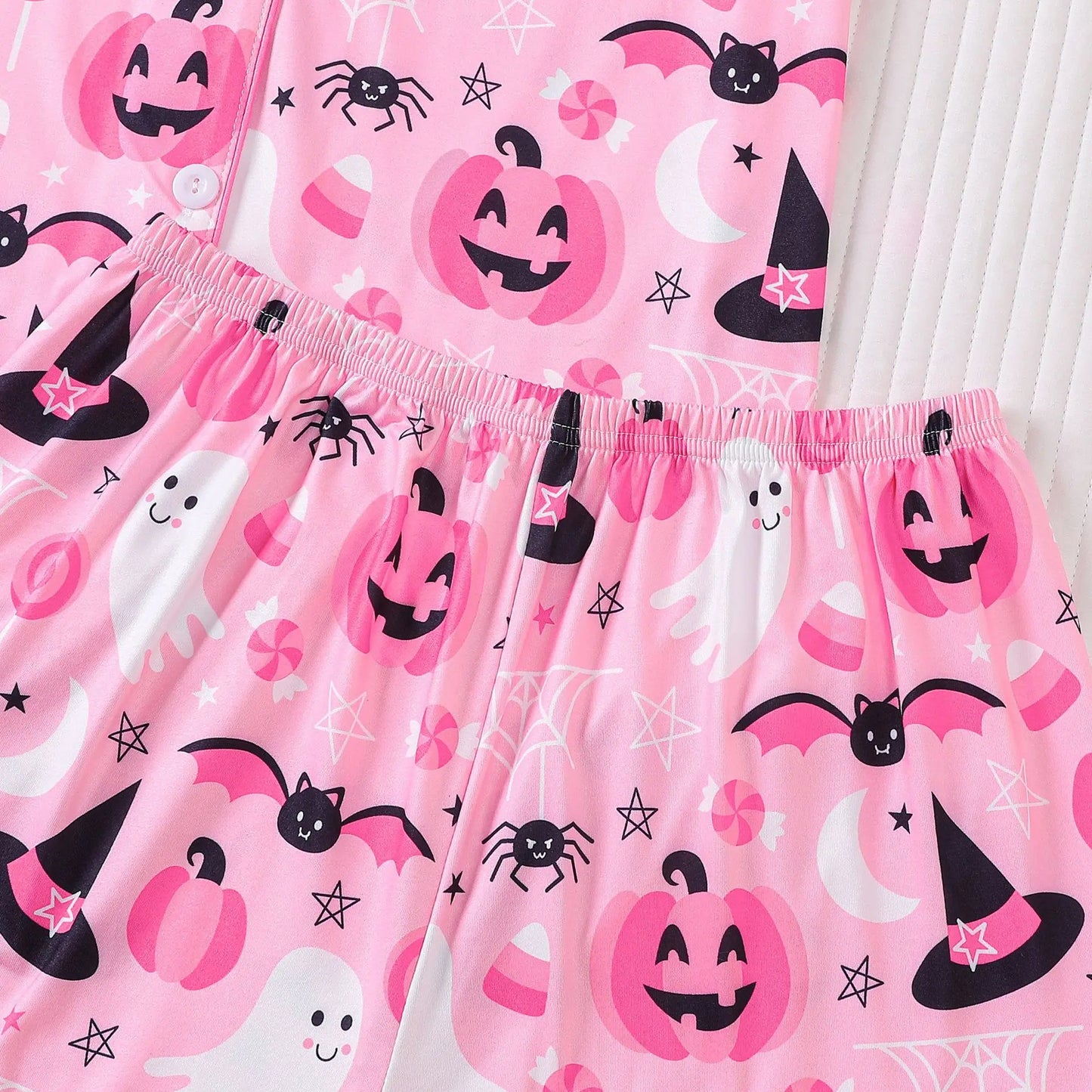 Women Halloween Pajama Set, Pumpkin Print Short Sleeve Button Closure Top with Shorts Sleepwear Loungewear