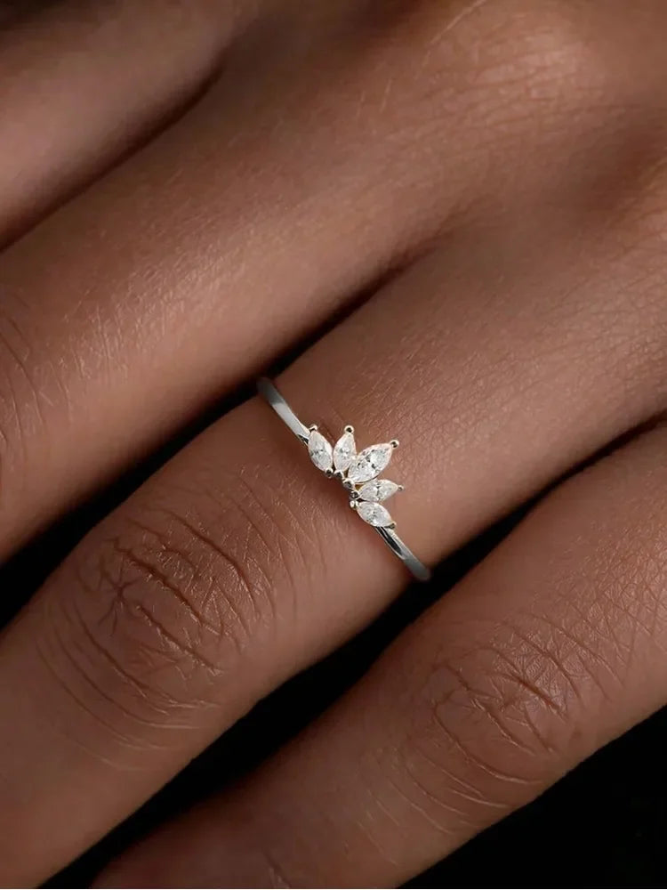 925 Sterling Silver Classic Delicate Gorgeous Zircon crown Rings for Women Wedding Engagement Fashion High Quality Fine Jewelry