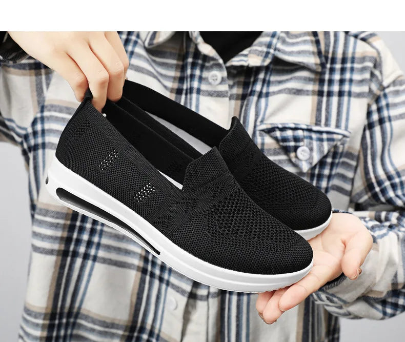Autumn Women's Slip On Loafers Breathable Mom Soft Flats Classic Office Shoes Knitted Tennis Walking Shoes Sock Sneakers