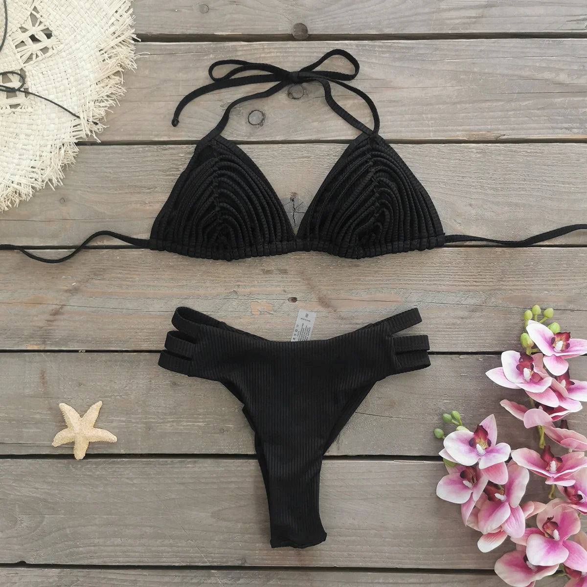 Comfortable Brazilian G-String Swimwear Bandage Stripes Trim Halter Female Bikini Set 2024 New Fashion Chest Pad Beachwear