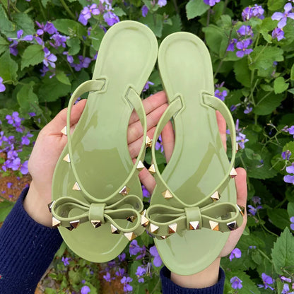 Slippers Hot Sale Fashion Women Flip Flops Summer Shoe Cool Beach Rivet Big Bow Flat Sandals Jelly Shoes Sandal Girls Size 36-42