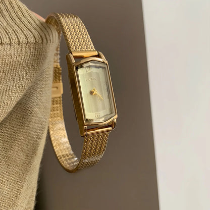 Vintage Gold Watch for Delicate Rectangle Dial Design Watch Women Waterproof Quartz Women's Watches