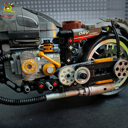 HUIQIBAO 808PCS MOC Technial Motorbike Building Model Blocks City Moto Racer Bricks Toy for Kids Boy Children Adult Car Set