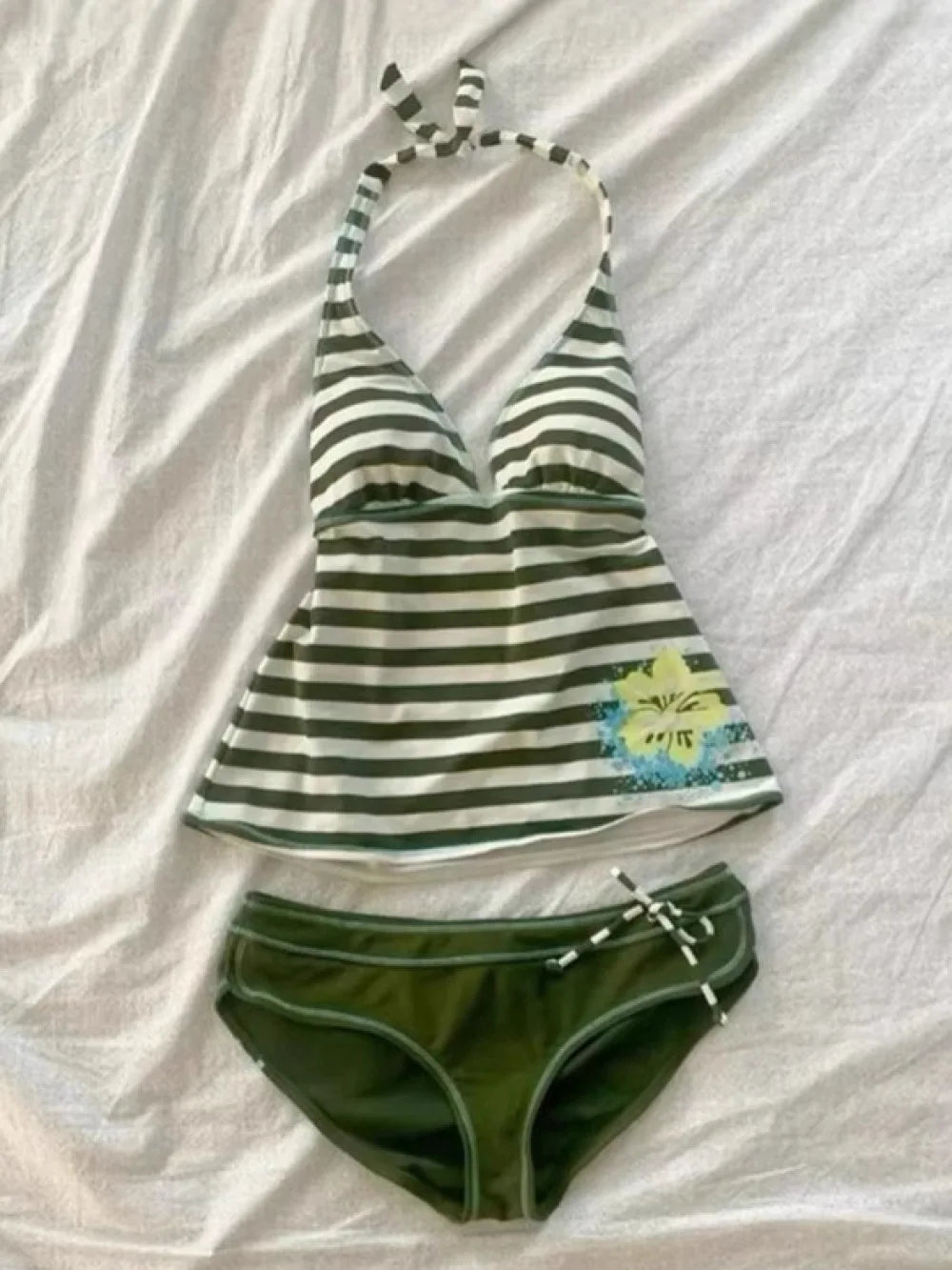 2026 new summer Y2K sexy hanging neck, backless slim fit striped set, beach vacation party, spicy girl, fashion trend suit