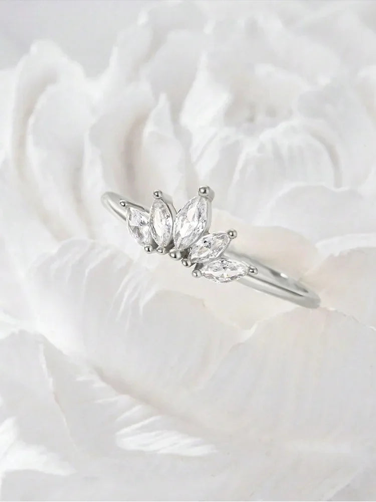 925 Sterling Silver Classic Delicate Gorgeous Zircon crown Rings for Women Wedding Engagement Fashion High Quality Fine Jewelry