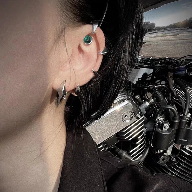 Vintage Dark Gothic Dragon Devil Claw Ear Cuff Earring For Women Men Helix Piercing Clip-on Punk Goth Vampires Halloween Jewelry