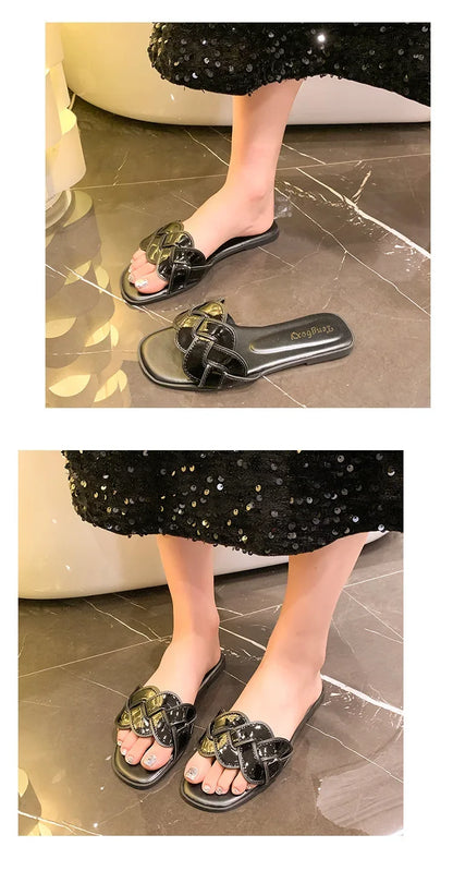 Summer 2025 New Women's Slippers Summer Square Toe Flat Shoes Women's Wide Version Slippers Sandals Outdoor Daily Casual Shoes