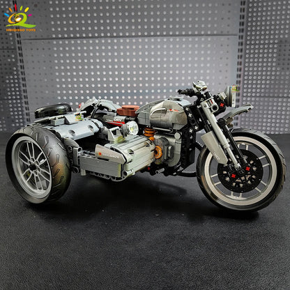 HUIQIBAO 808PCS MOC Technial Motorbike Building Model Blocks City Moto Racer Bricks Toy for Kids Boy Children Adult Car Set