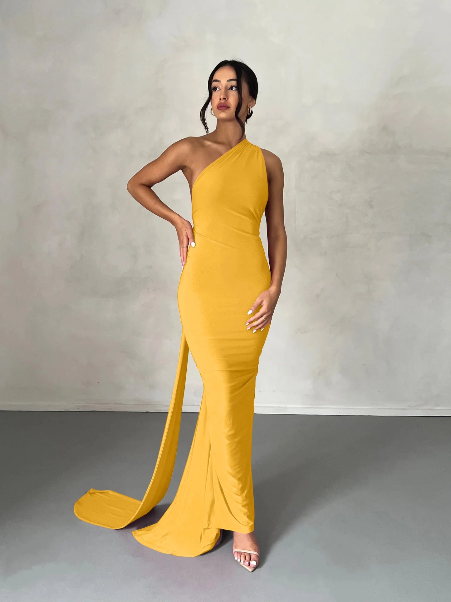 Hugcitar One Shoulder Backless Adjustable Scarf Loop Ruched Sexy Maxi Dress 2025 Women Elegant Y2K Streetwear Festival Outfit