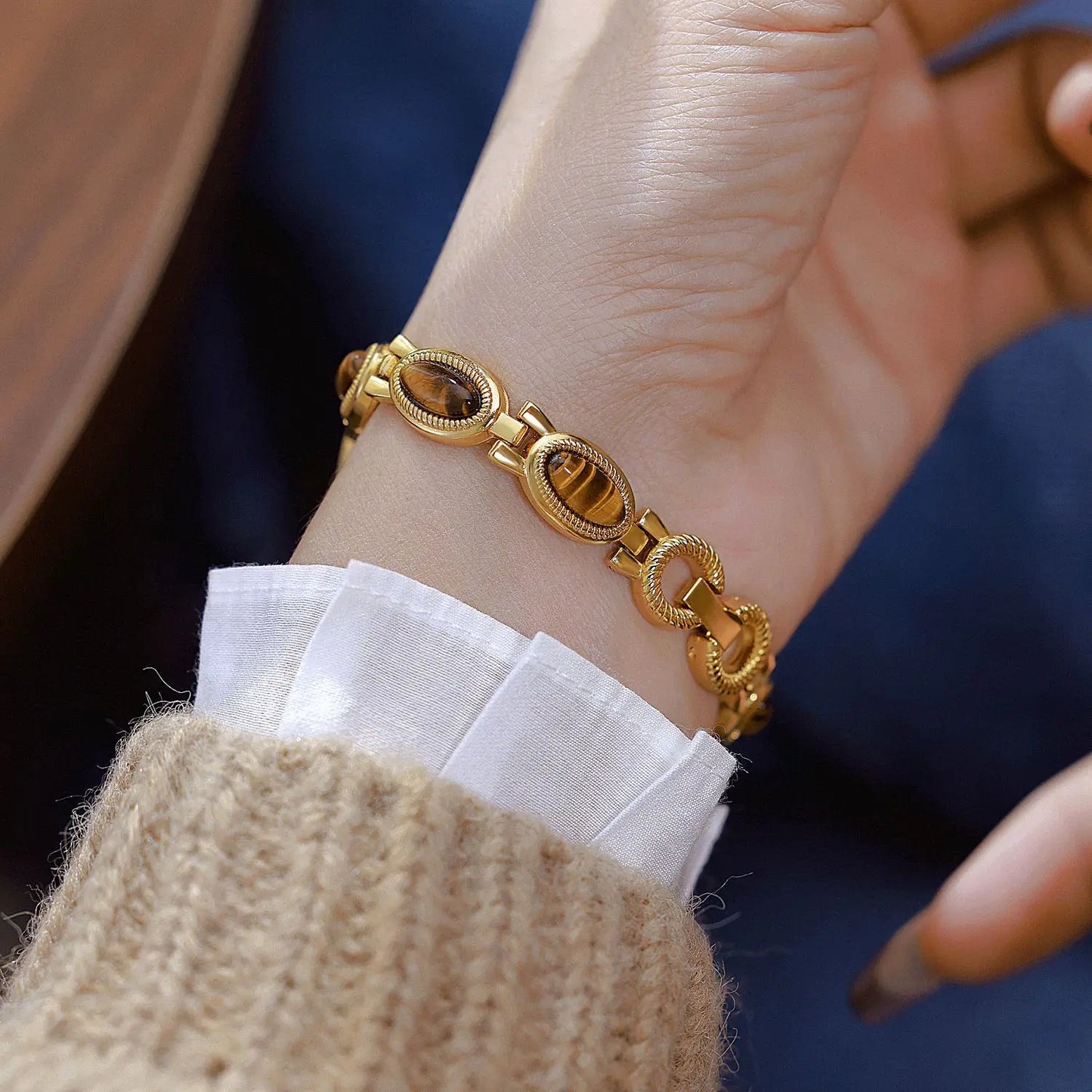 Luxury Golden Vintage Watch Women Elegant Amber Jewelry Quartz Wristwatch New In Women's Watches Fashion Bracelet Gold Watch