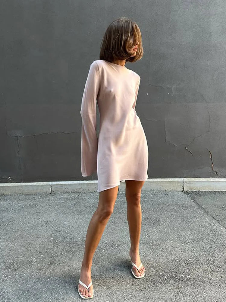 Fashionable women's dress, pure color casual style, round neck, flare sleeves, tight waistband satin slim-fitting women's dress