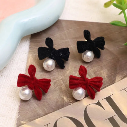 2024 New Fashion Flocking Bowtie Pearl Pendant Earrings French Retro Bowknot Girl Ear Stud Velvet Bow New Year Earring Jewelry