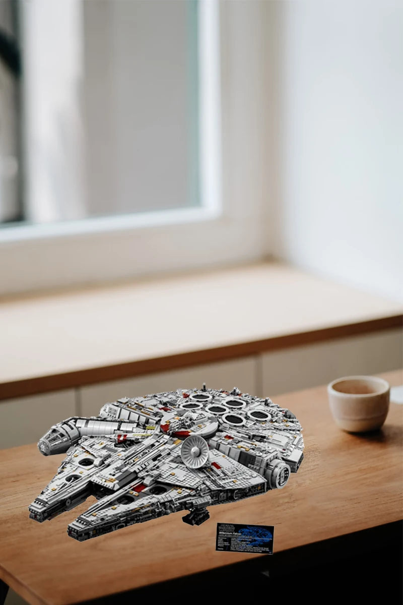 LEGO 75192 Star Wars Ultimate Millennium Falcon Expert Architecture Kit and Starship Model (Adult Version)Puzzle Building Blocks