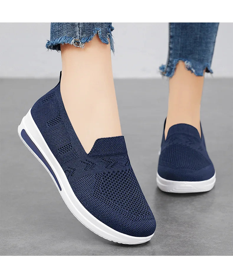 Autumn Women's Slip On Loafers Breathable Mom Soft Flats Classic Office Shoes Knitted Tennis Walking Shoes Sock Sneakers