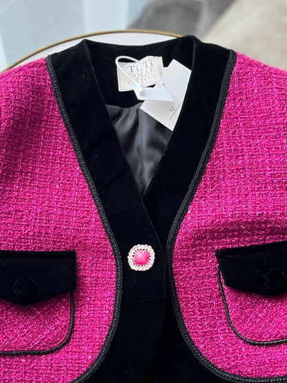 EtherealBe sweet pink tweed blazer for ladies featuring elegant pockets and a decorative button