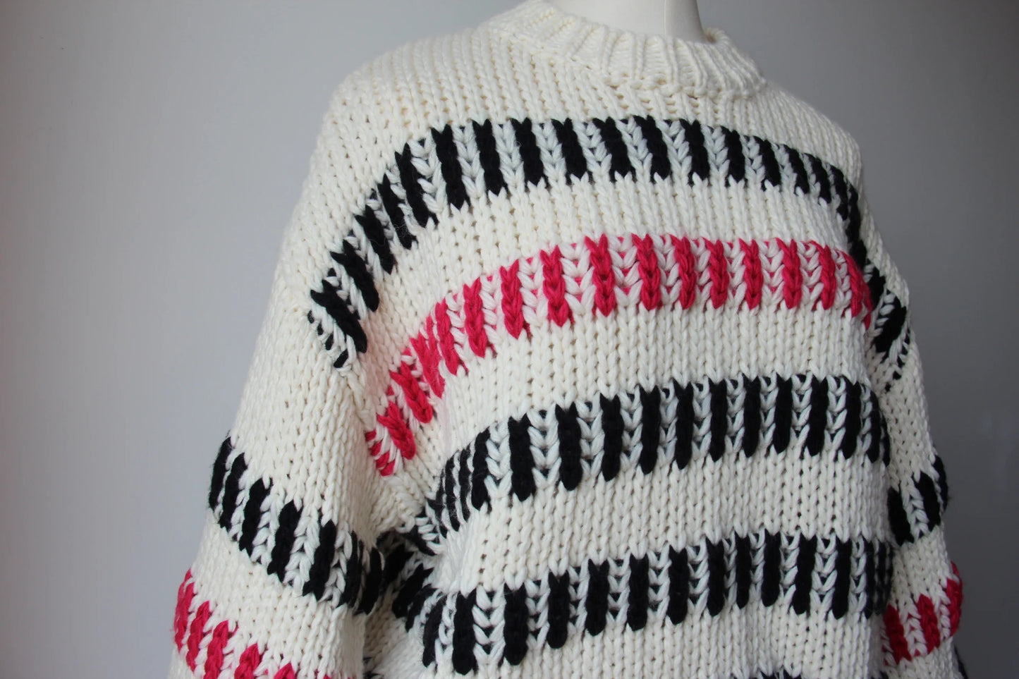 Women Multi Color Striped Thick Casual Round-neck Sweater Chunky Jumper Bold Black & Pink Stripes Winter Niche Design Knit Top