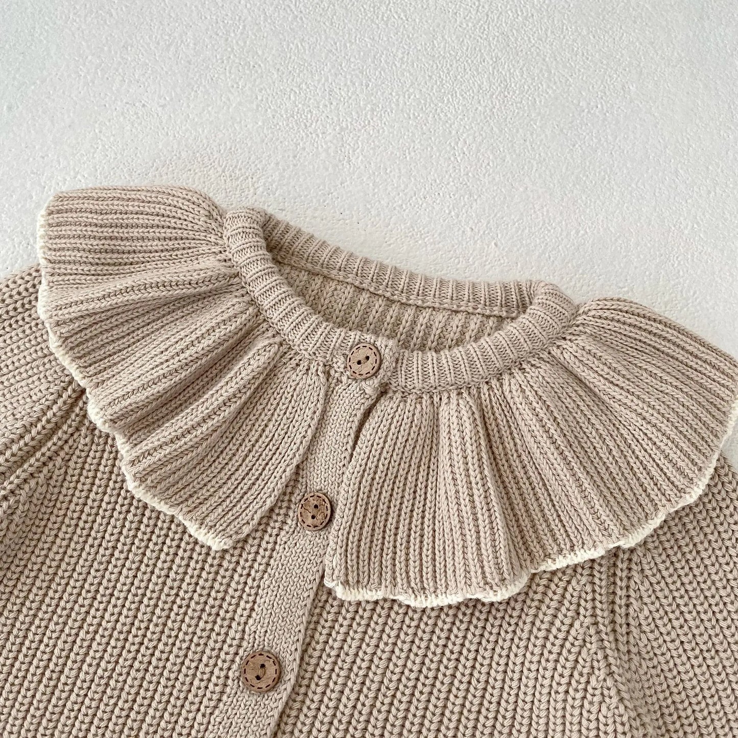 INS Spring and Autumn Infants' 0-3 Year Old Girl Baby Fashion Ruffle Collar Knitted Coat Small Cardigan Sweater Top