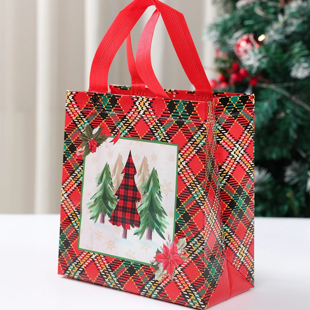 4pcs Christmas Gift Bags Christmas Party Decoration Kids Favors 2025 Xmas Santa Claus Hand Bags Navidad Natal New Year Gift 2026