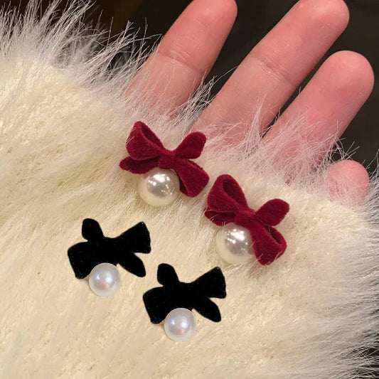 2024 New Fashion Flocking Bowtie Pearl Pendant Earrings French Retro Bowknot Girl Ear Stud Velvet Bow New Year Earring Jewelry