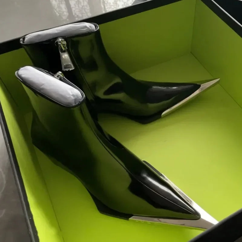 Luxury Designer Pointed Toe Chelsea Boots Women 2025 Fall Chunky Heel Metal Toe Decoration High Heels Side Zip Black Ankle Boots