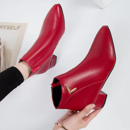 2025 New Autumn and Winter New Ankle Boots Thick Heel Pointed Toe Women Short Boots Fashion Leather Slim Boots Women Size42 Q233