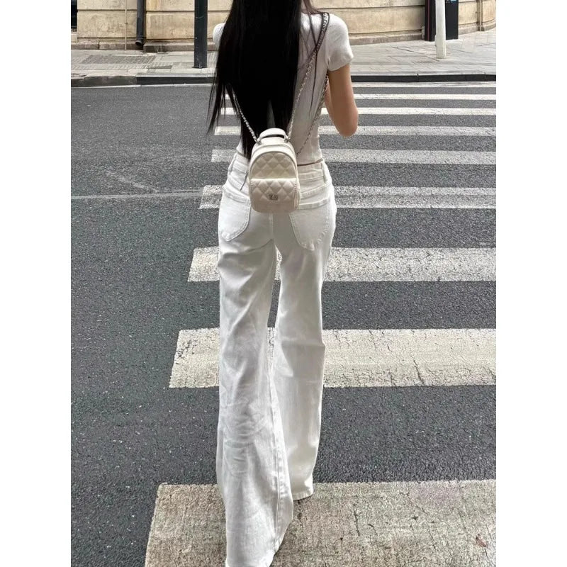 Fashionable White Low Waist Slightly Flared Jeans for Women, Fashionable and Versatile Casual Loose Wide-leg Bell-flop Pants
