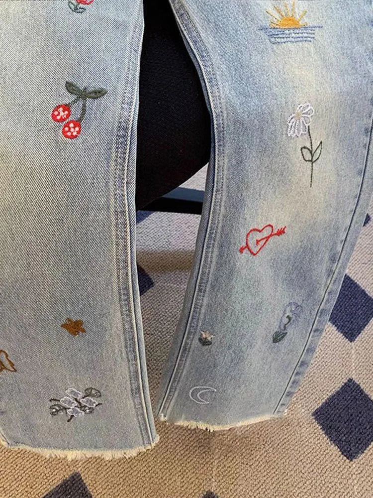 Vintage Embroidered Jeans Trousers For Women Summer 2025 New Korean Fashion High Waist Straight Retro Casual Denim Pants