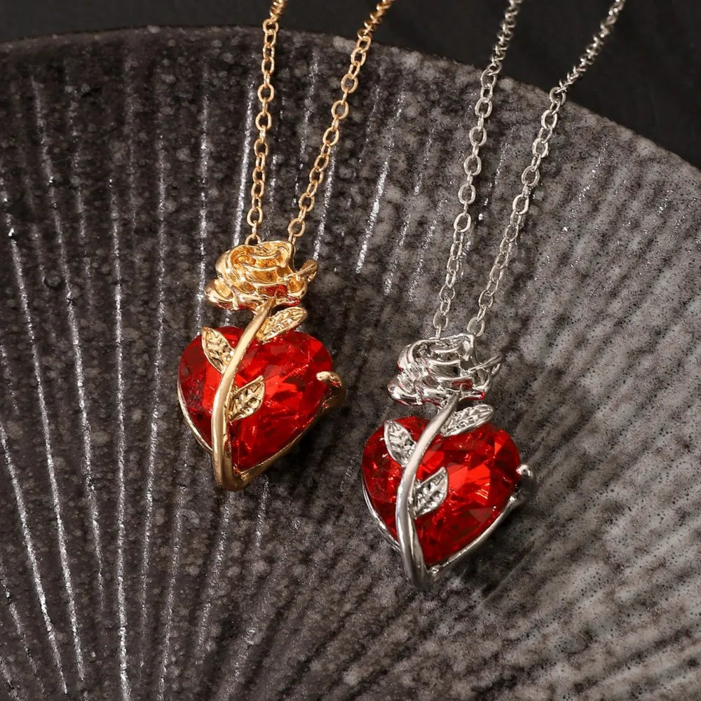 Gothic Dark Love Rose Heart Pendant Necklace For Women Flower Collarbone Chain For Halloween Party Jewelry Accessories Wholesale