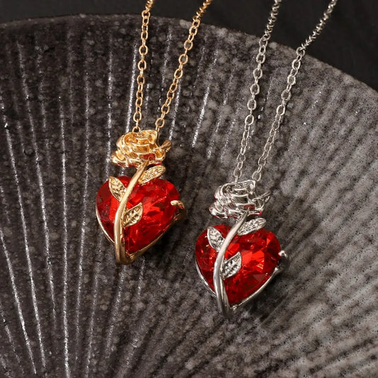 Gothic Dark Love Rose Heart Pendant Necklace For Women Flower Collarbone Chain For Halloween Party Jewelry Accessories Wholesale