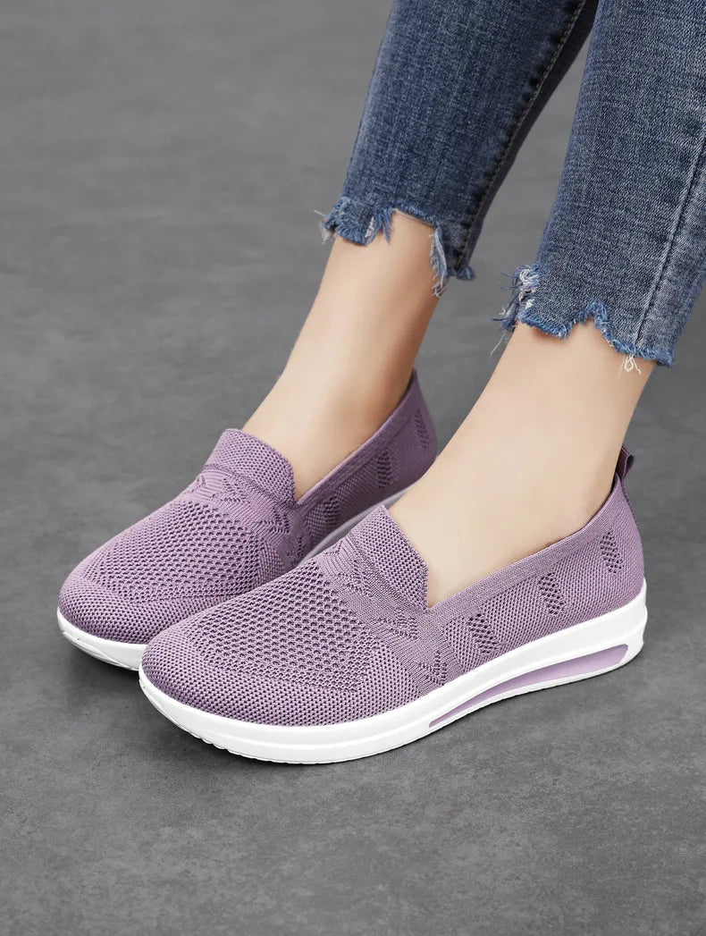 Autumn Women's Slip On Loafers Breathable Mom Soft Flats Classic Office Shoes Knitted Tennis Walking Shoes Sock Sneakers