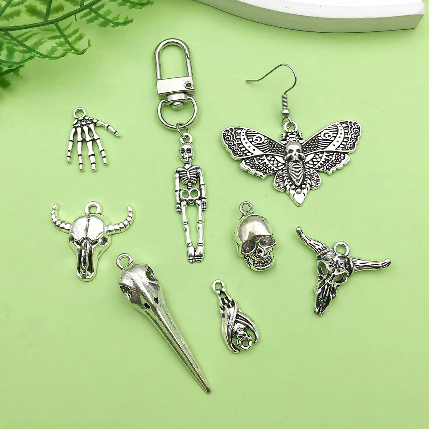 10/12pcs Halloween Decorate Charms Alloy Skull moth,Spider,Bull Head,bat Pendants for DIY Jewelry Making Accessories