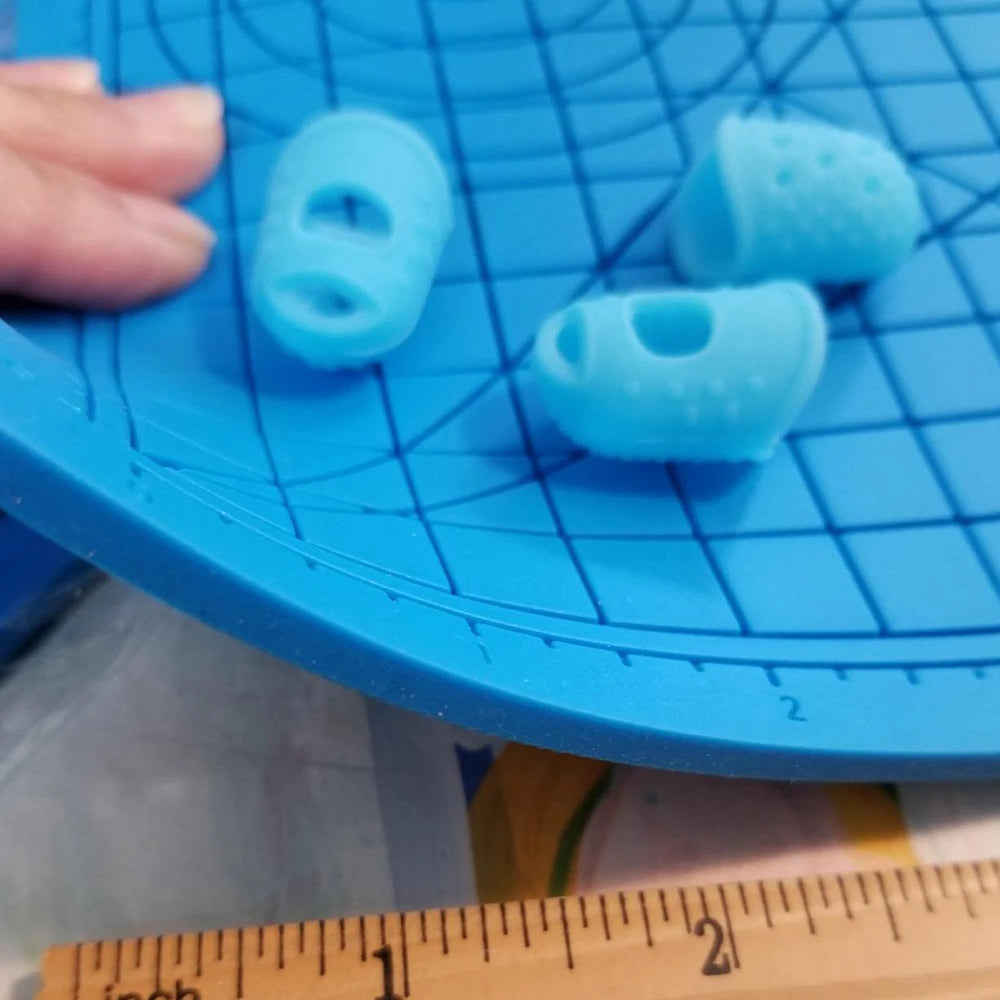 3D Printing Pen Silicone Pad with Basic Template with 2 Silicone Finger Caps 3D Pen Drawing Template Christmas Gift for Kids