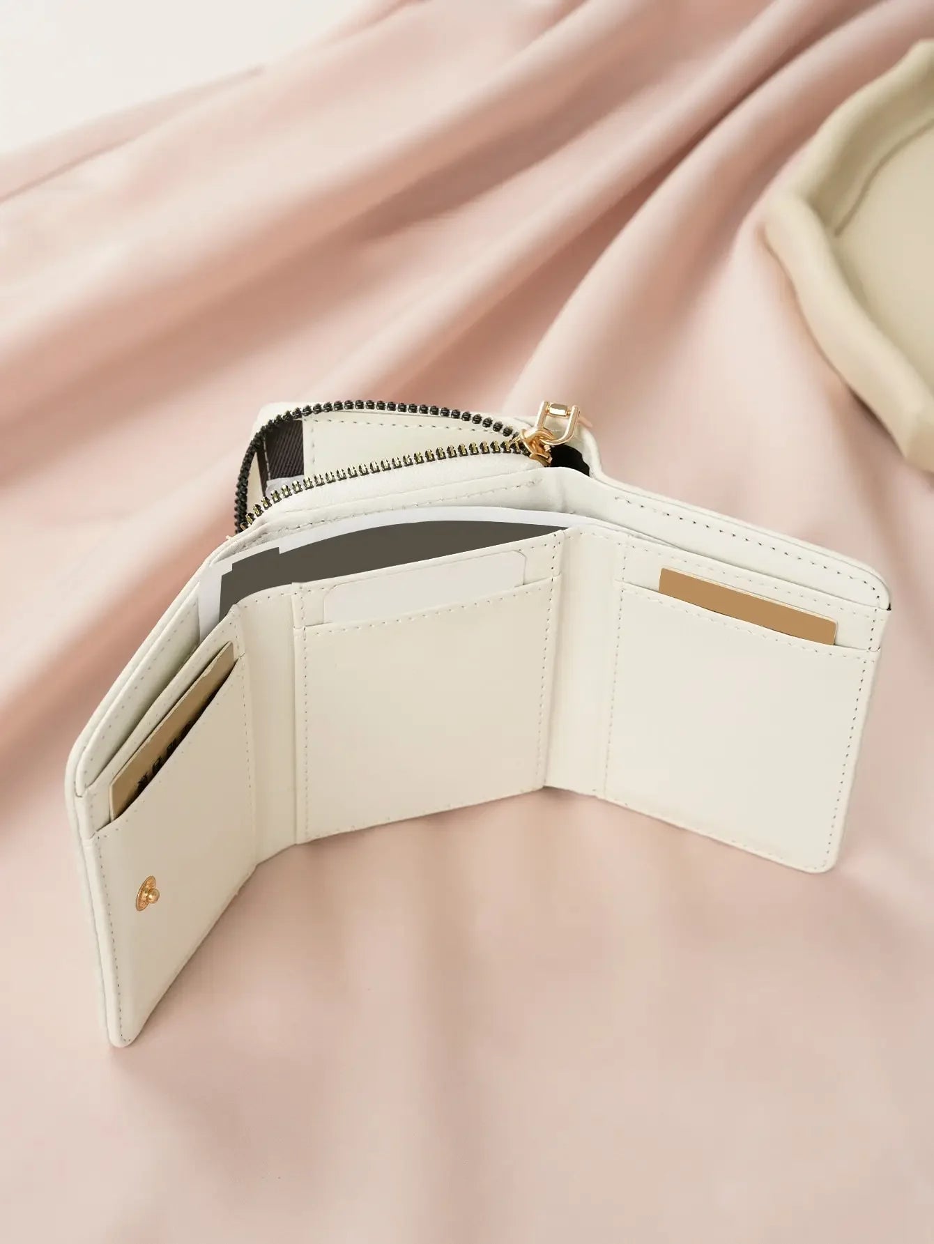 1pc Ladies' Short Wallet Suitable For Work & Business ID Card Credit Card For Christmas Gift For Young Girls Women White-Collar