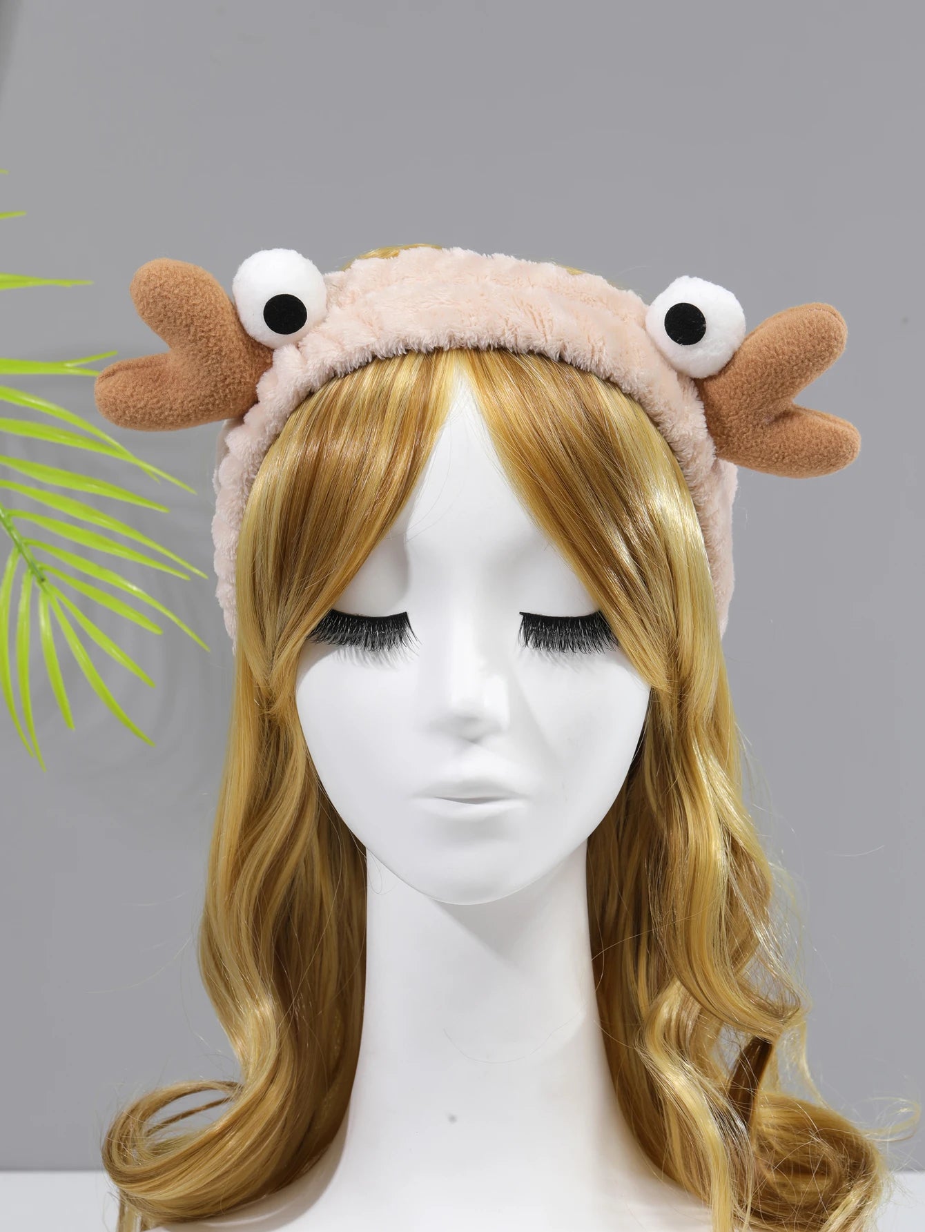 Cute cartoon crab spa headband with playful design and soft texture for relaxation and skincare