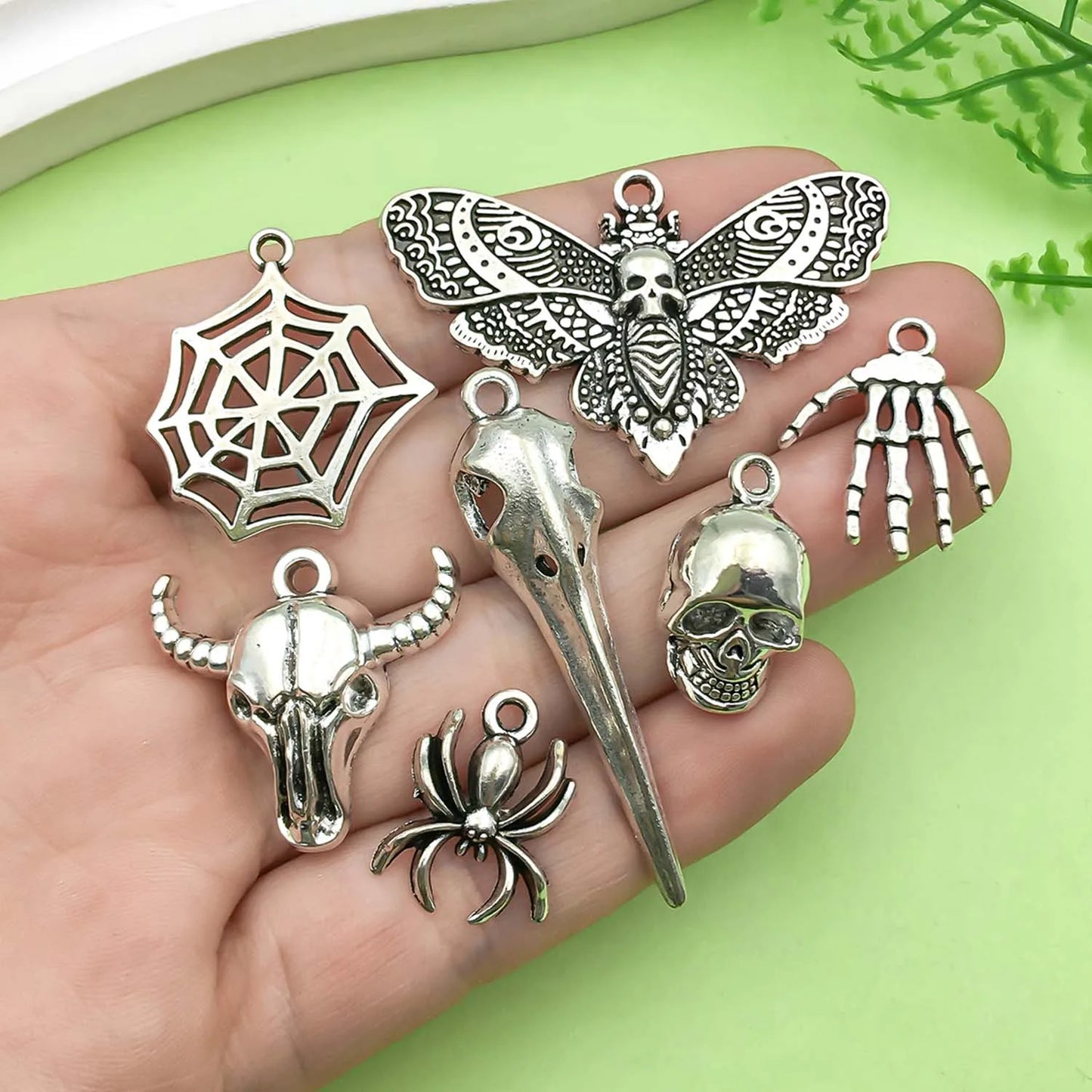 10/12pcs Halloween Decorate Charms Alloy Skull moth,Spider,Bull Head,bat Pendants for DIY Jewelry Making Accessories