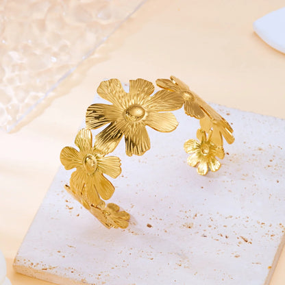 Exaggerated Metal Shell Starfish Flower Bangles Bracelets For Women Men Stainless Steel Fish Bow Heart Open Cuff Bangle Jewelry