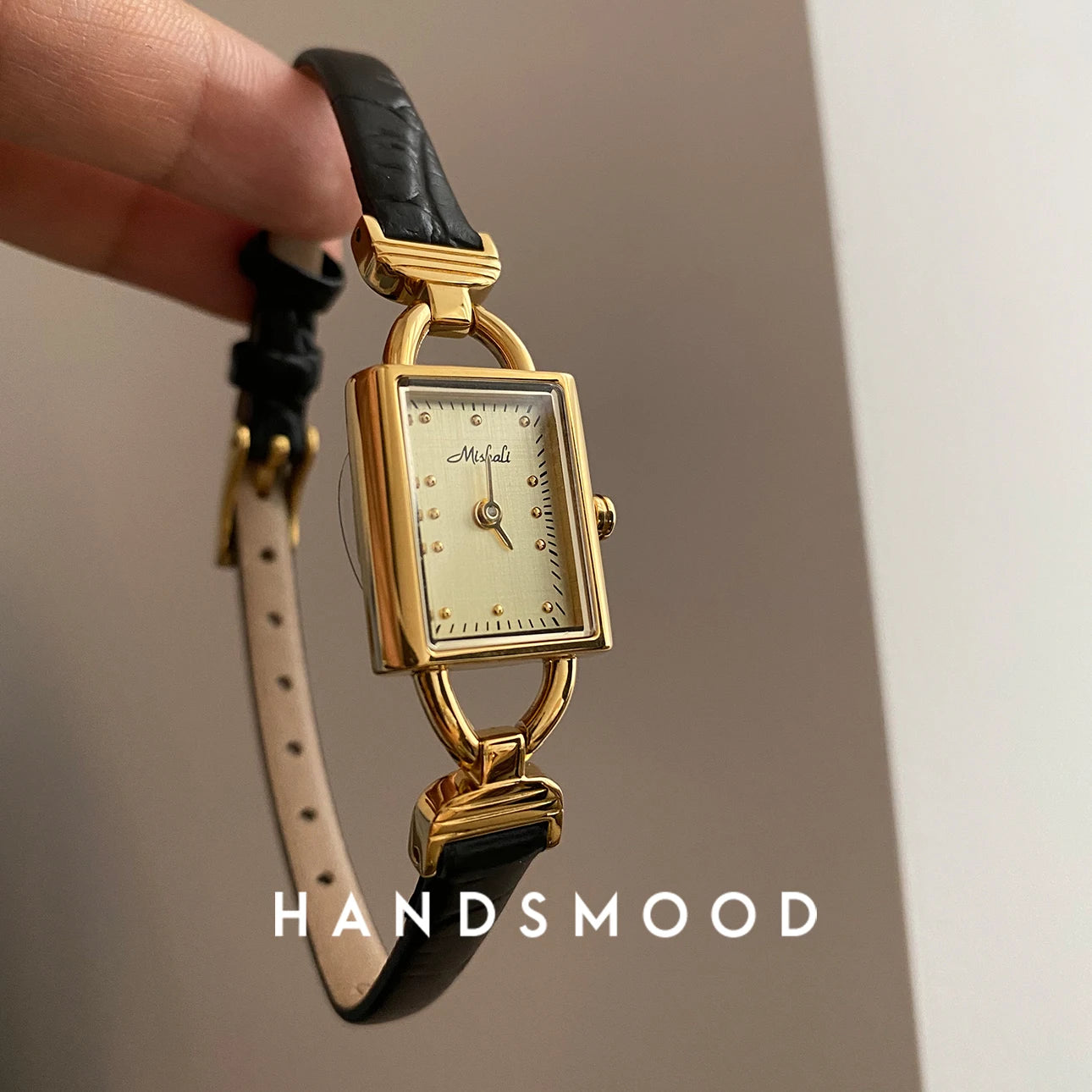 Women's Watches Luxury Fashion Leather Straps Women's Wristwatches High Quality Elegant Woman Watch Luxury Golden Silver Color
