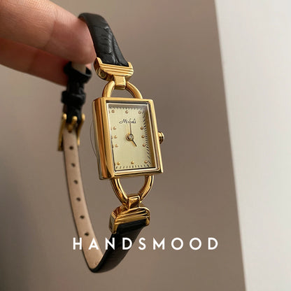Women's Watches Luxury Fashion Leather Straps Women's Wristwatches High Quality Elegant Woman Watch Luxury Golden Silver Color
