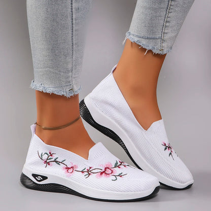 Spring and Autumn New Women's Sports Shoes Fashionable Breathable Lightweight Non-Slip Wear-Resistant Casual Sports Shoes Flat Shoes Loafers